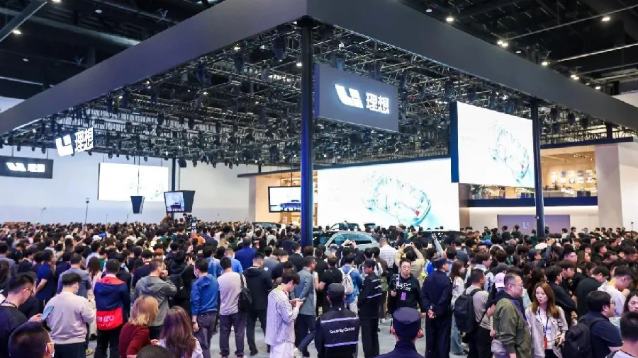理想2026Q1业绩发布,李想:初创公司、中厂和大厂都会进入机器人赛道
